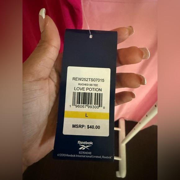 Reebok Pink Tee (Size L) - Picture 5 of 5